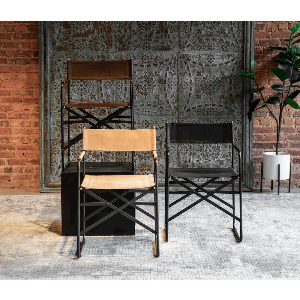 Lund Director's Chair in Sand Suede. Picture 7