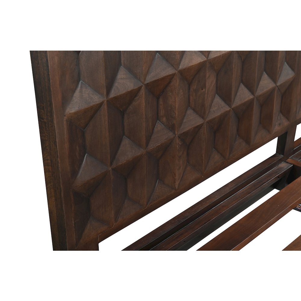 Lisbon Queen Bed in Royal Brown. Picture 6