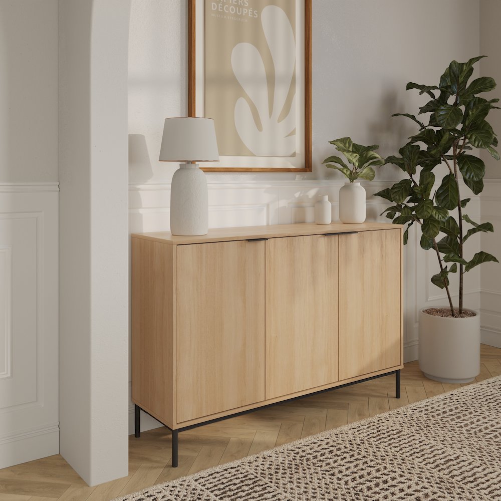 Connor 3-Door Buffet. Picture 6