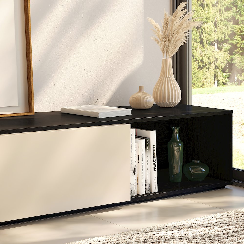 Arlo Extendable TV Console. Picture 9