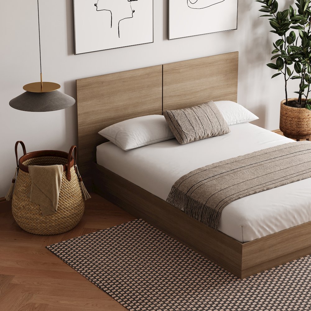 Milano Platform Bed Set In Brown Oak. Picture 5