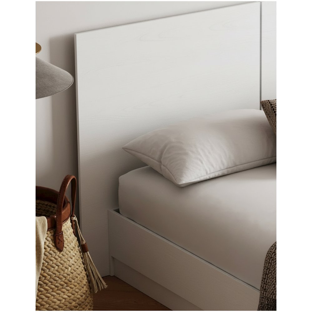 Milano Platform Bed Set. Picture 5
