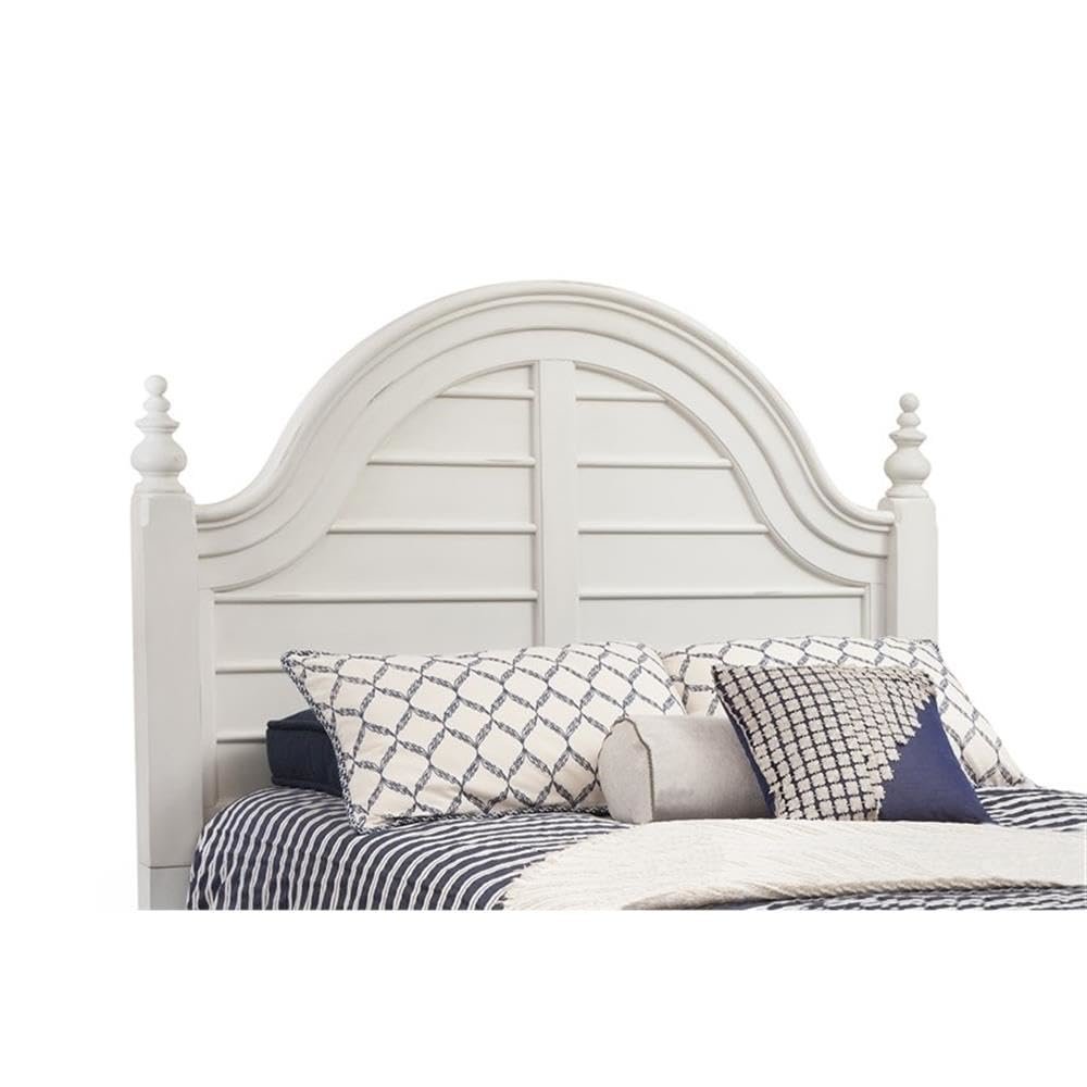 Rodanthe 5/0 Poster Headboard - Dove White. Picture 1