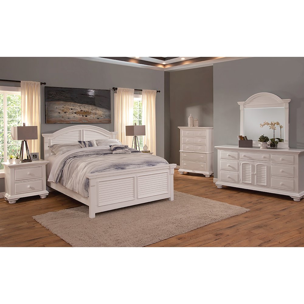 Cottage Traditions King Bed - White Cottage. Picture 4