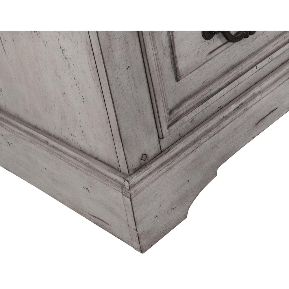 Stonebrook Dresser - Light Distressed Antique Gray. Picture 6