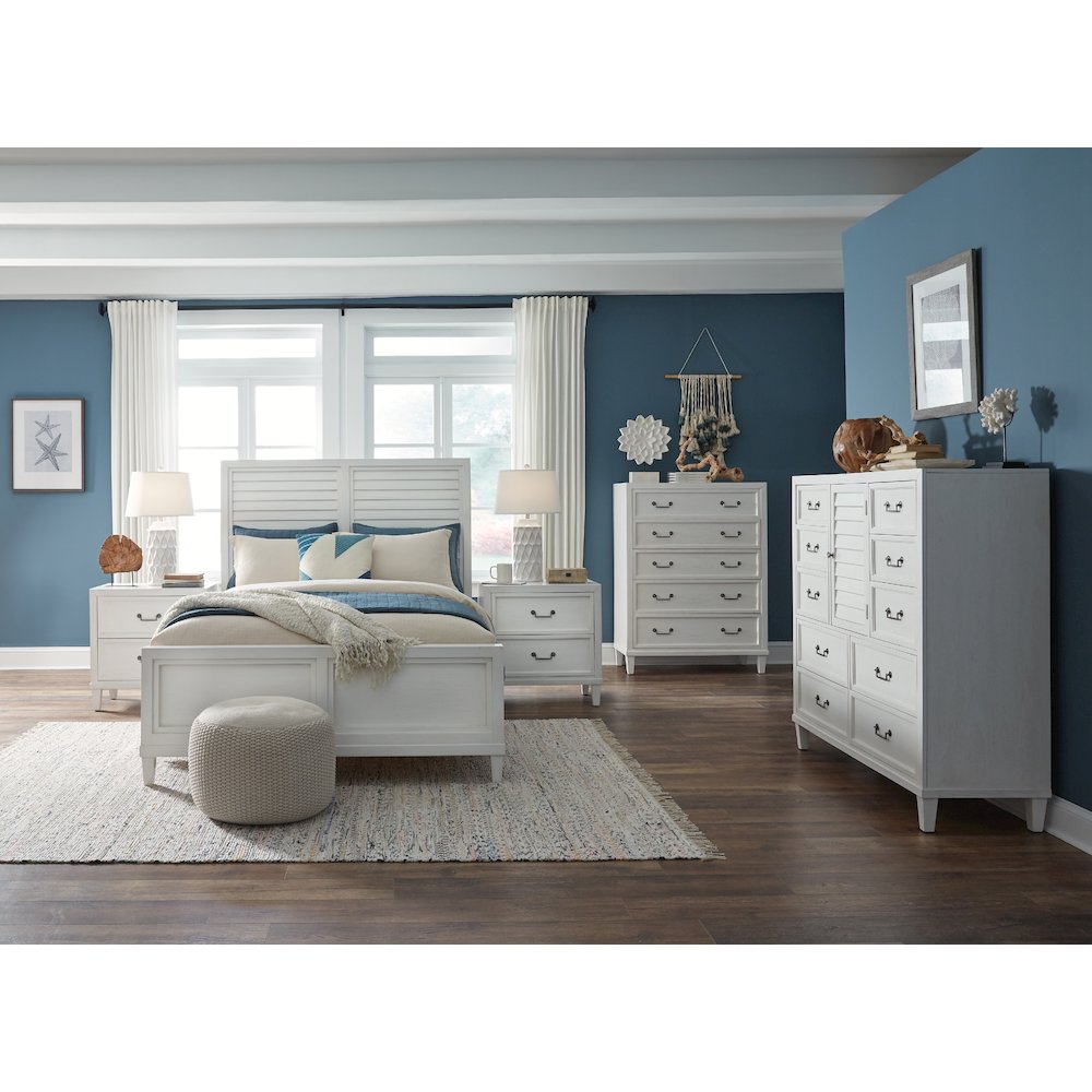 Dunescape 5-Drawer Chest - White. Picture 2
