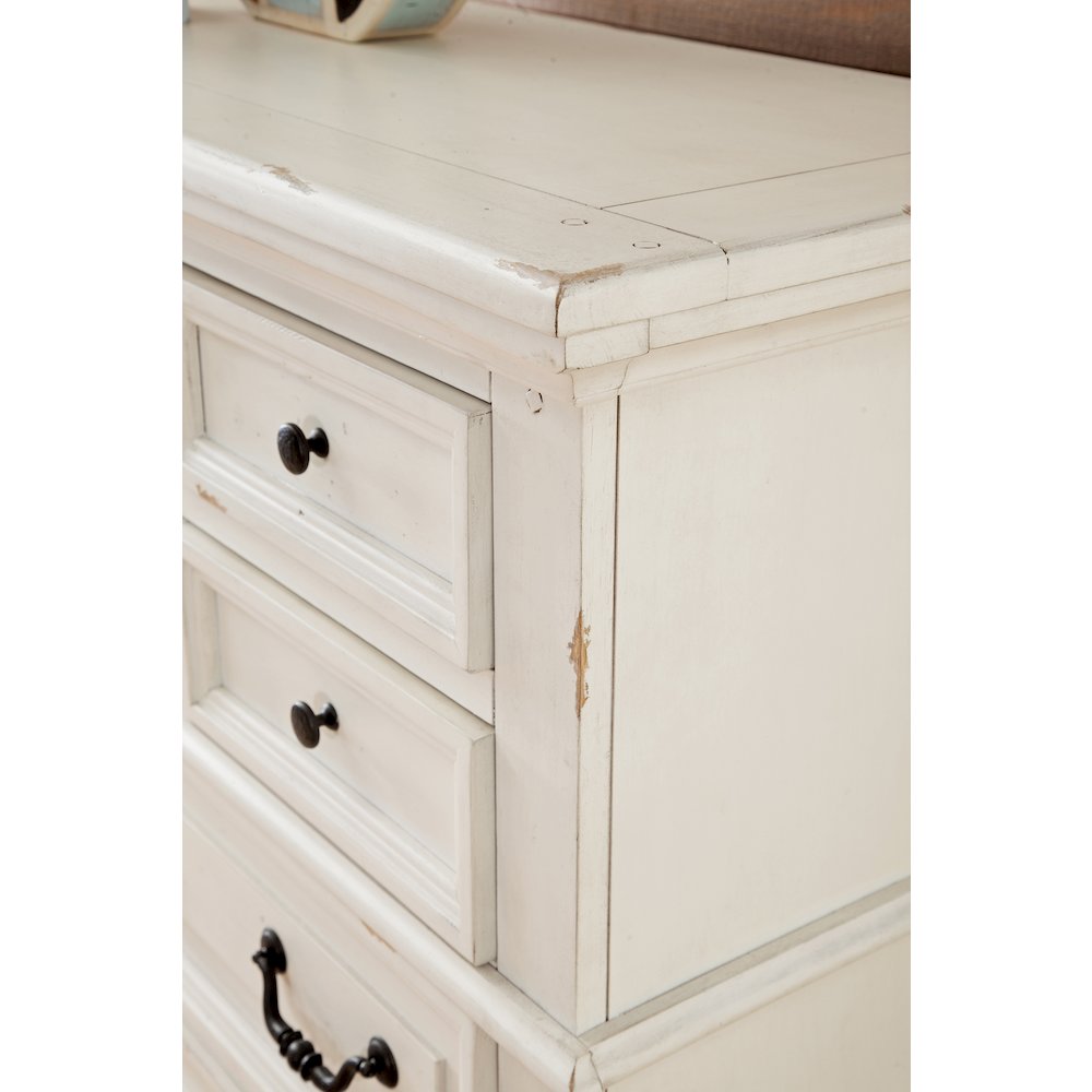 Stonebrook 5-Drawer Chest - Distressed Antique White. Picture 10