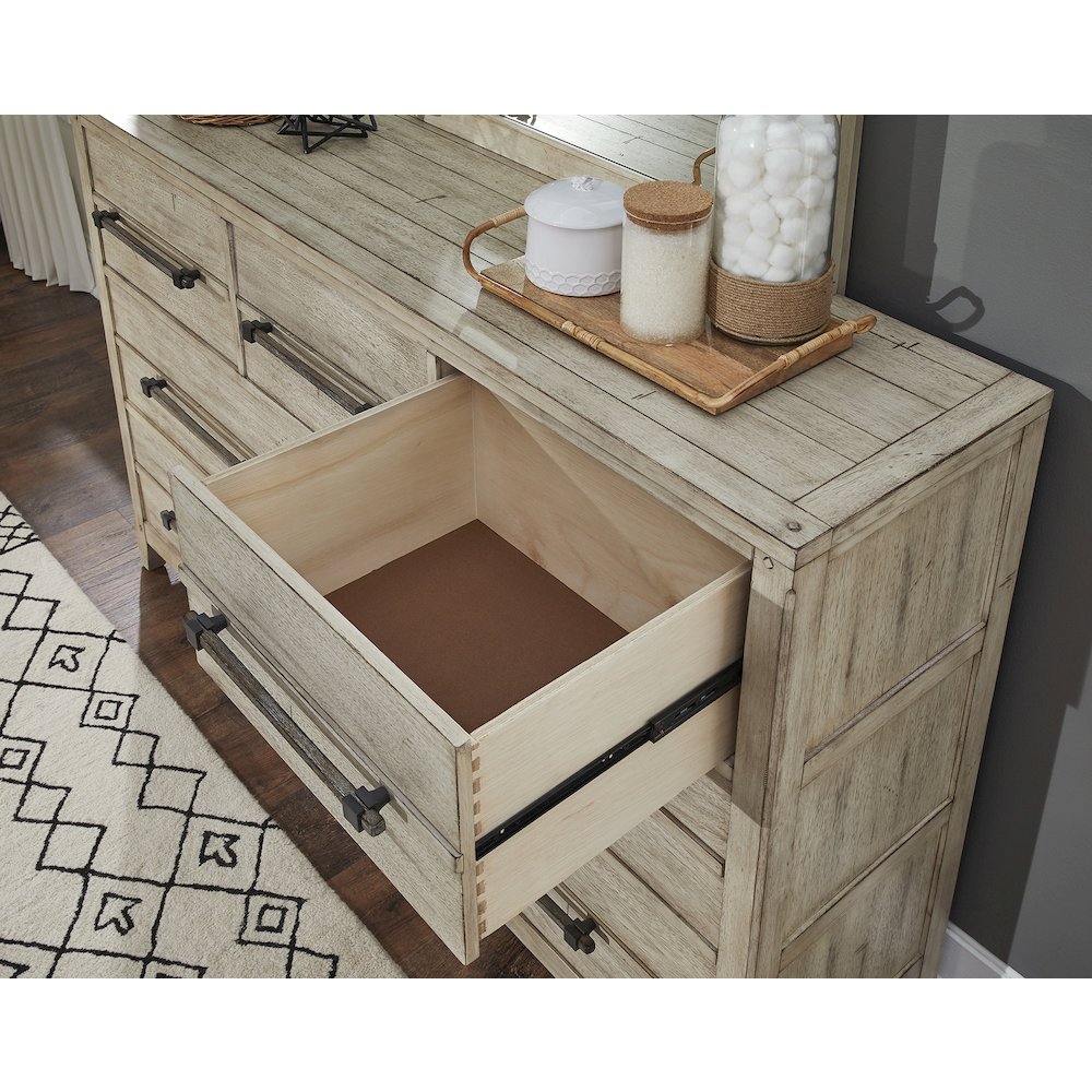 Aurora Dresser with Mirror - Whitewash. Picture 4