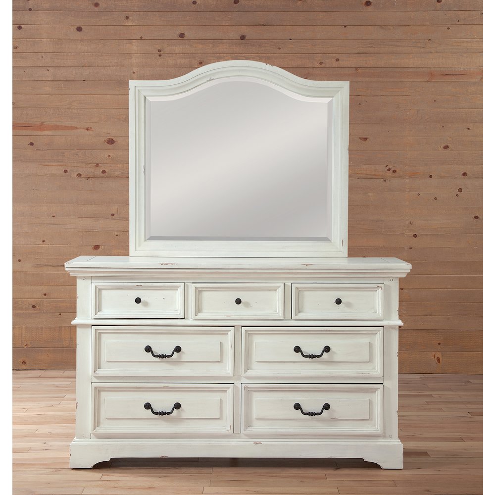 Stonebrook Dresser with Mirror - Distressed Antique White. Picture 3