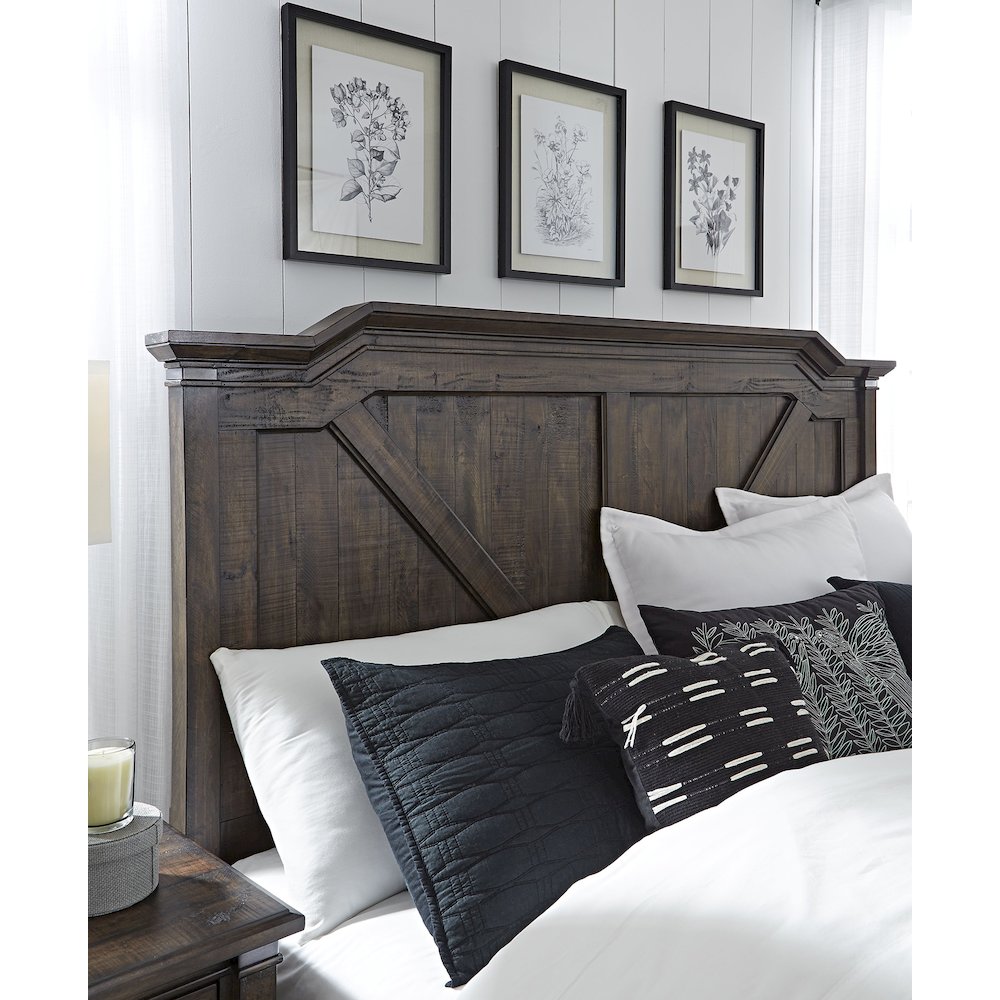 Farmwood Queen Panel Bed - with Panel Footboard - Whiskey Barrell. Picture 3