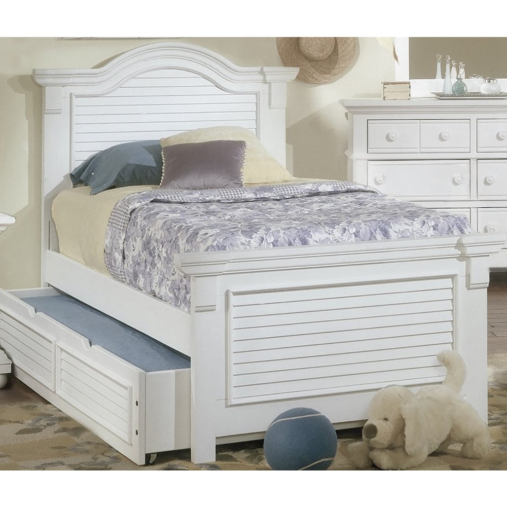 Cottage Traditions Double Dresser - White Cottage. Picture 5
