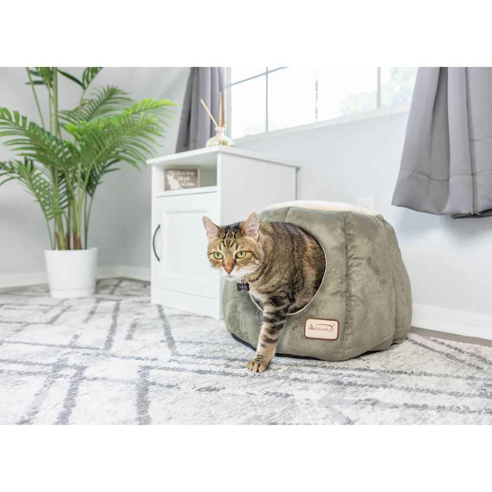 Armarkat Cat Bed Model C30HML/MH , Laurel Green and Beige. Picture 7