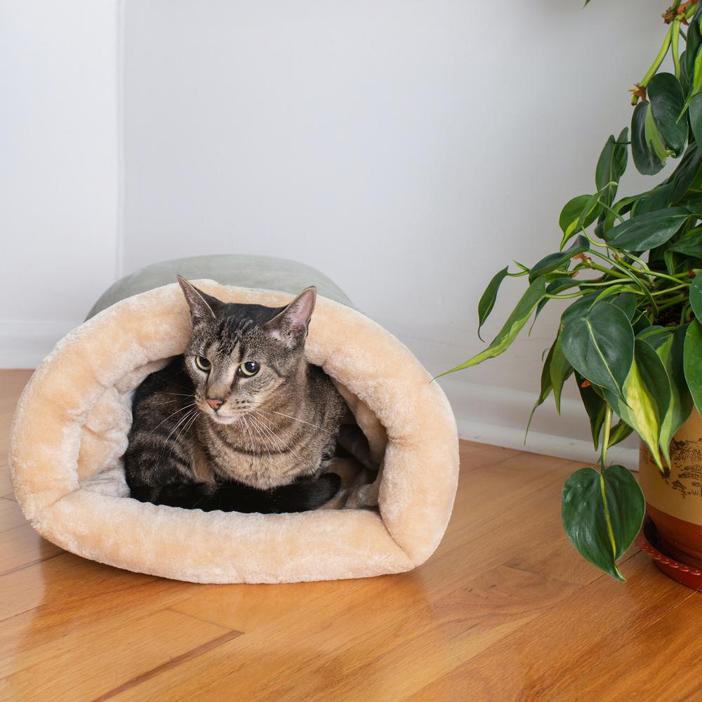 Cat Bed Sage Green & Beige. Picture 7