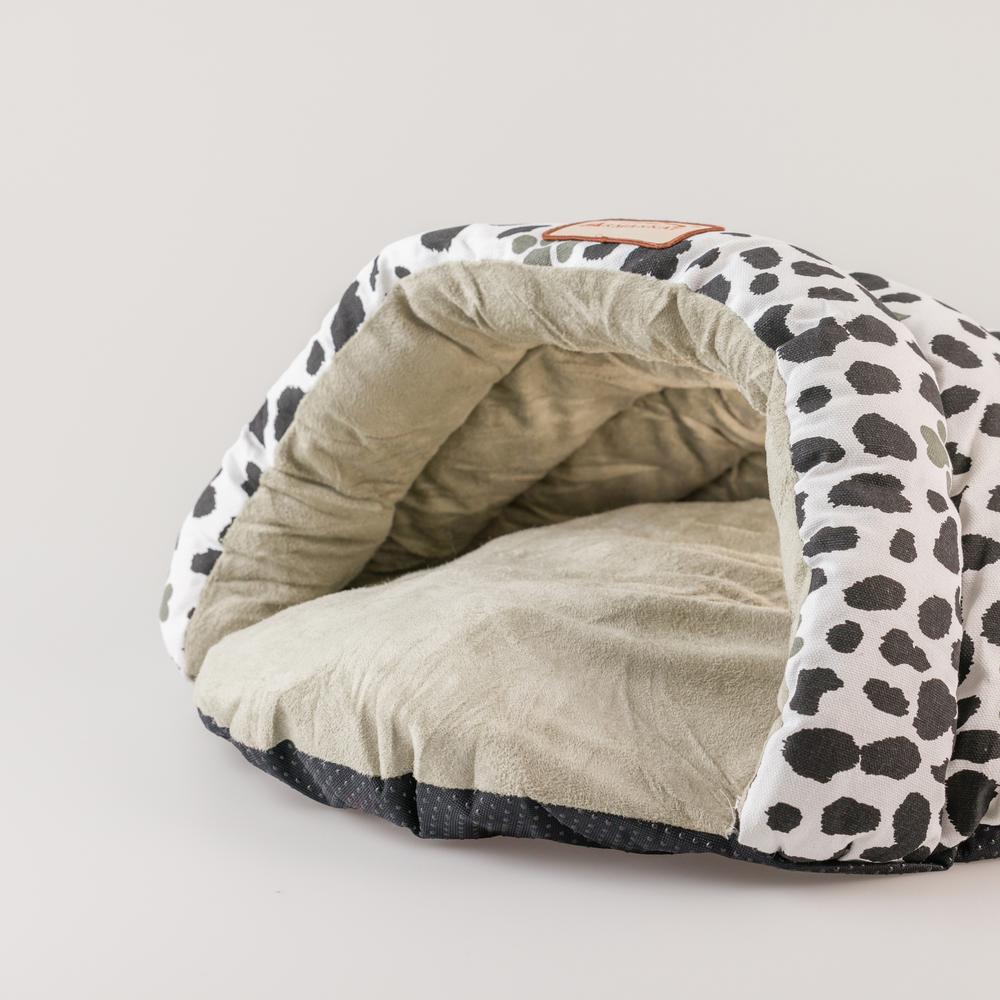 Armarkat Cat Bed Model C19HZY/HL              Sage Green Paw Print Pattern. Picture 10