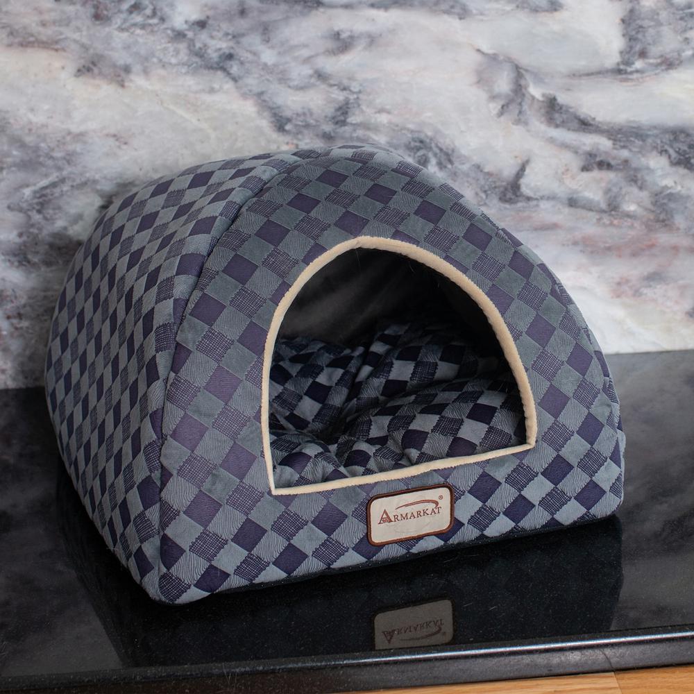 Cat Bed, Purple Gray Combo Checkered Pattern. Picture 7