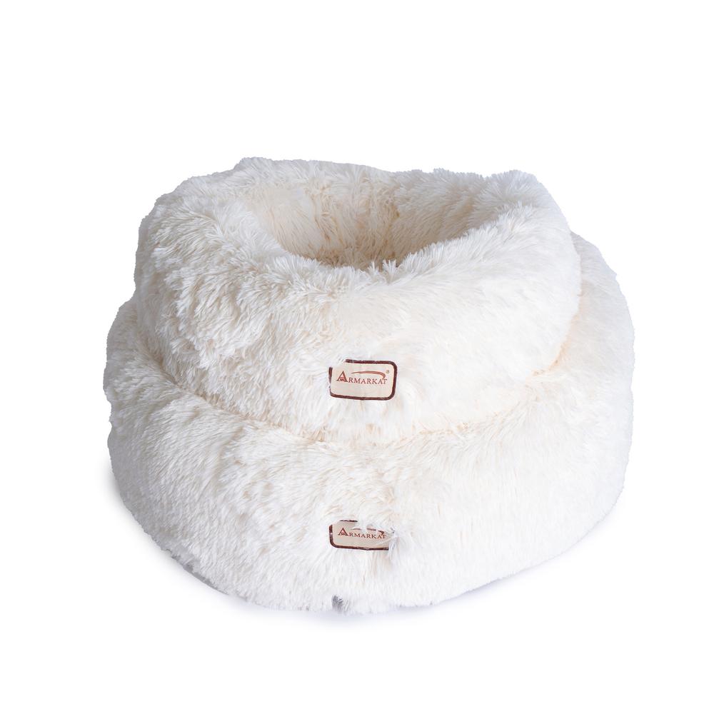 Cuddler Bed Ultra Plush And Soft. Picture 4