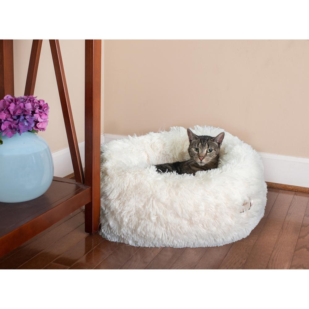 Cuddler Bed Ultra Plush And Soft. Picture 5