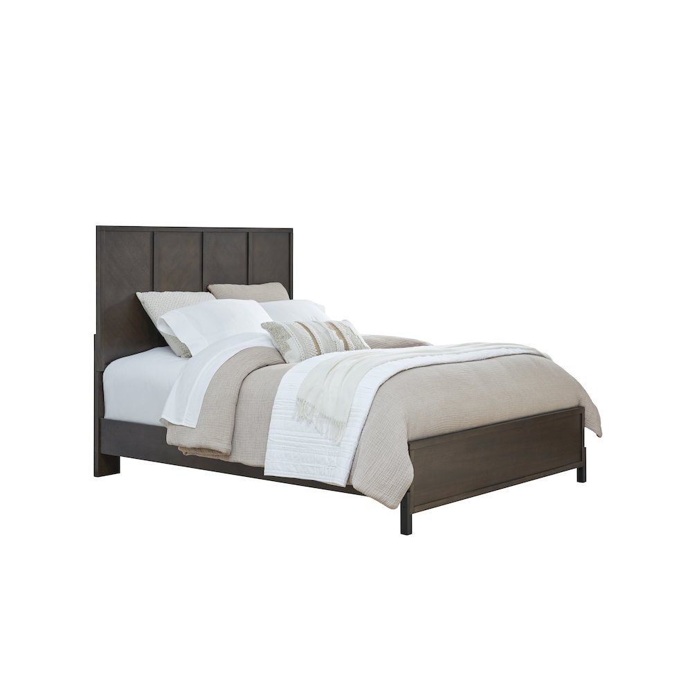 Queen Bed. Picture 3