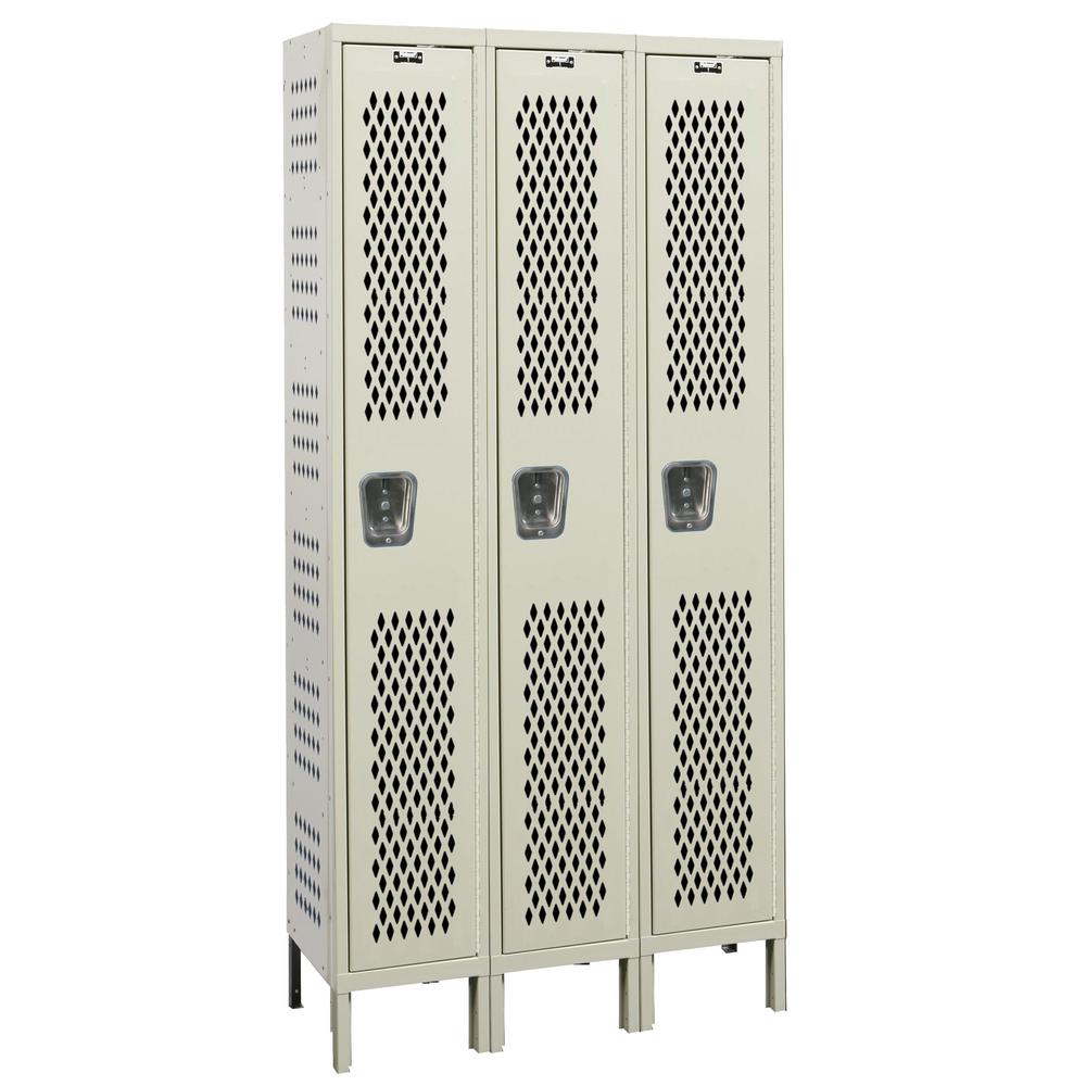 Hallowell Heavy-Duty Ventilated (HDV) Locker. Picture 1