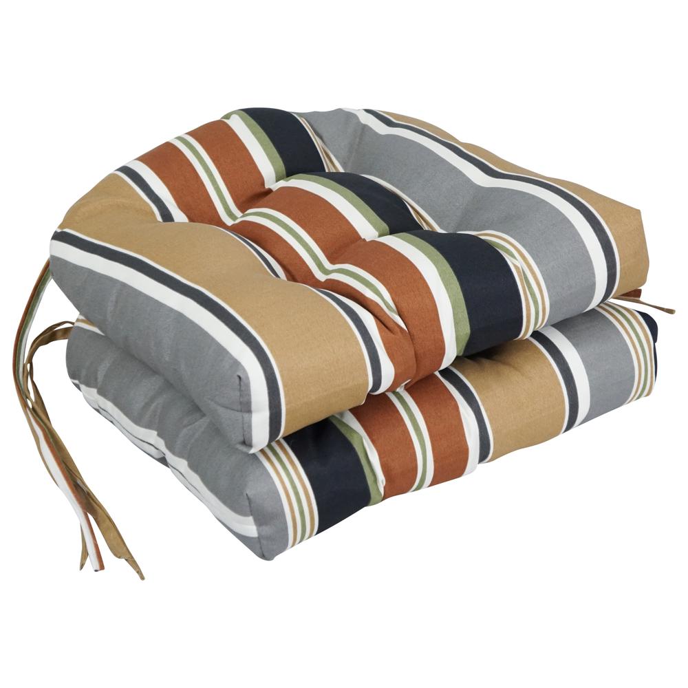 16-inch Spun Polyester Outdoor U-shaped Tufted Chair Cushion. Picture 1