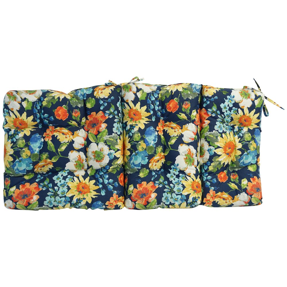 20-inch by 42-inch Spun Polyester Patterned Outdoor Tufted Chair Cushion. Picture 3