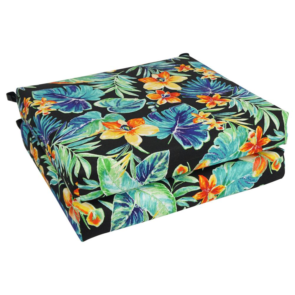 20-inch by 19-inch Patterned Outdoor Spun Polyester Chair Cushion. Picture 1