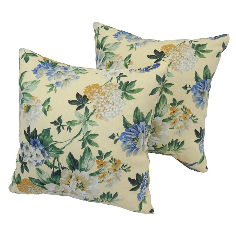 Blaziing Needles 17-inch Outdoor Spun Polyester Throw Pillows (Set of 2). Picture 1