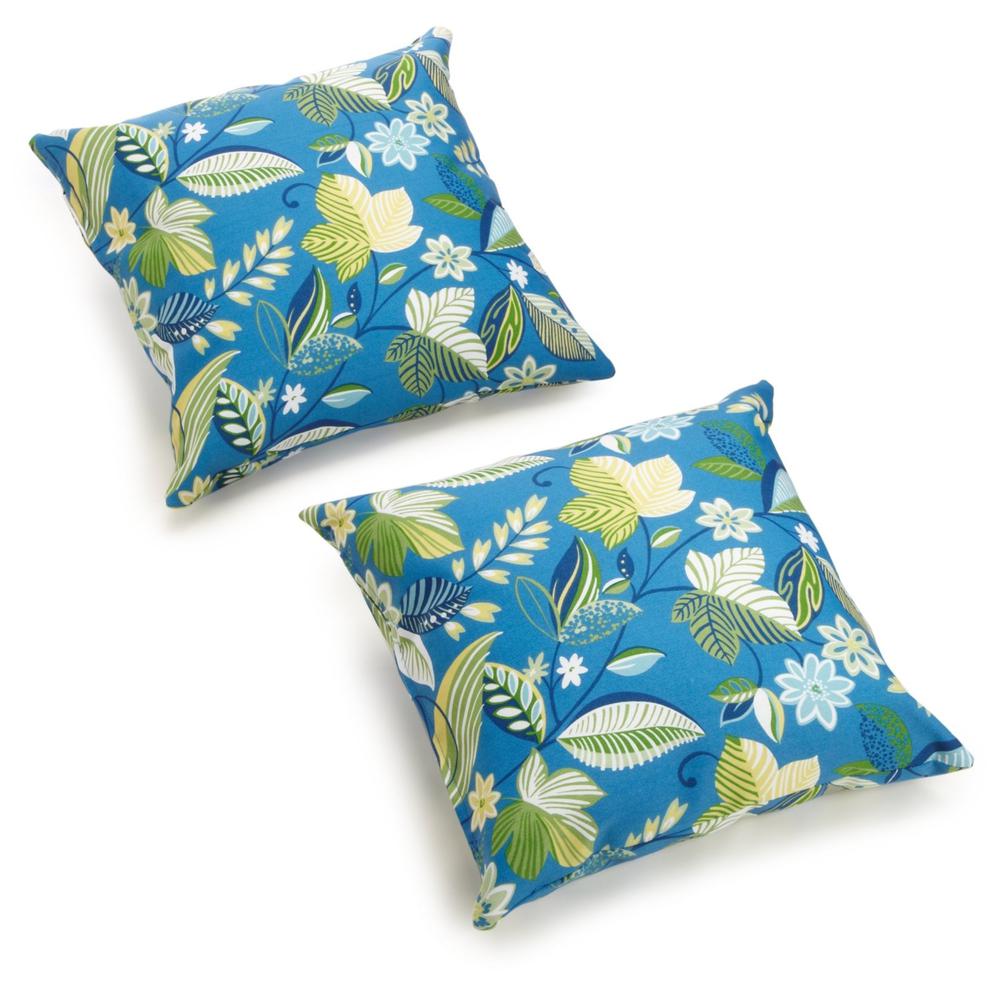 Blazing Needles 17-inch Outdoor Knife Edge Throw Pillows (Set of 2). Picture 1