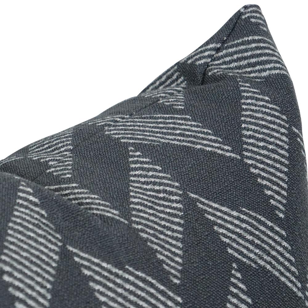 17-inch Jacquard Throw Pillows with Inserts (Set of 4)  9910-S4-ID-097. Picture 2