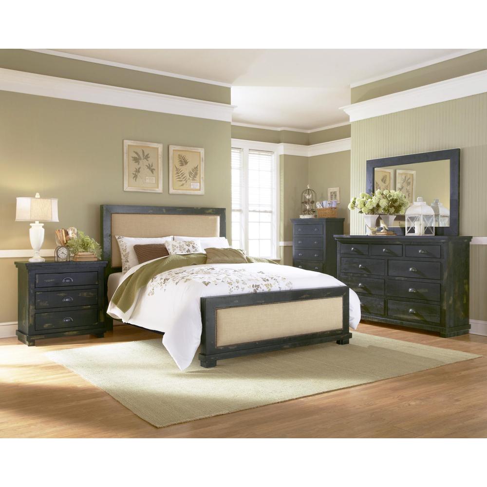 Queen Upholstered  Bed. Picture 4