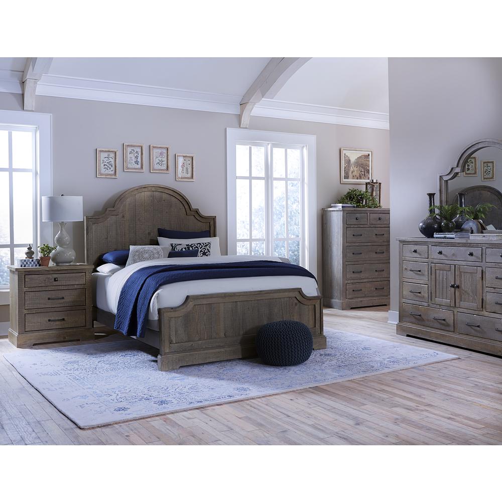 King Panel  Bed. Picture 5