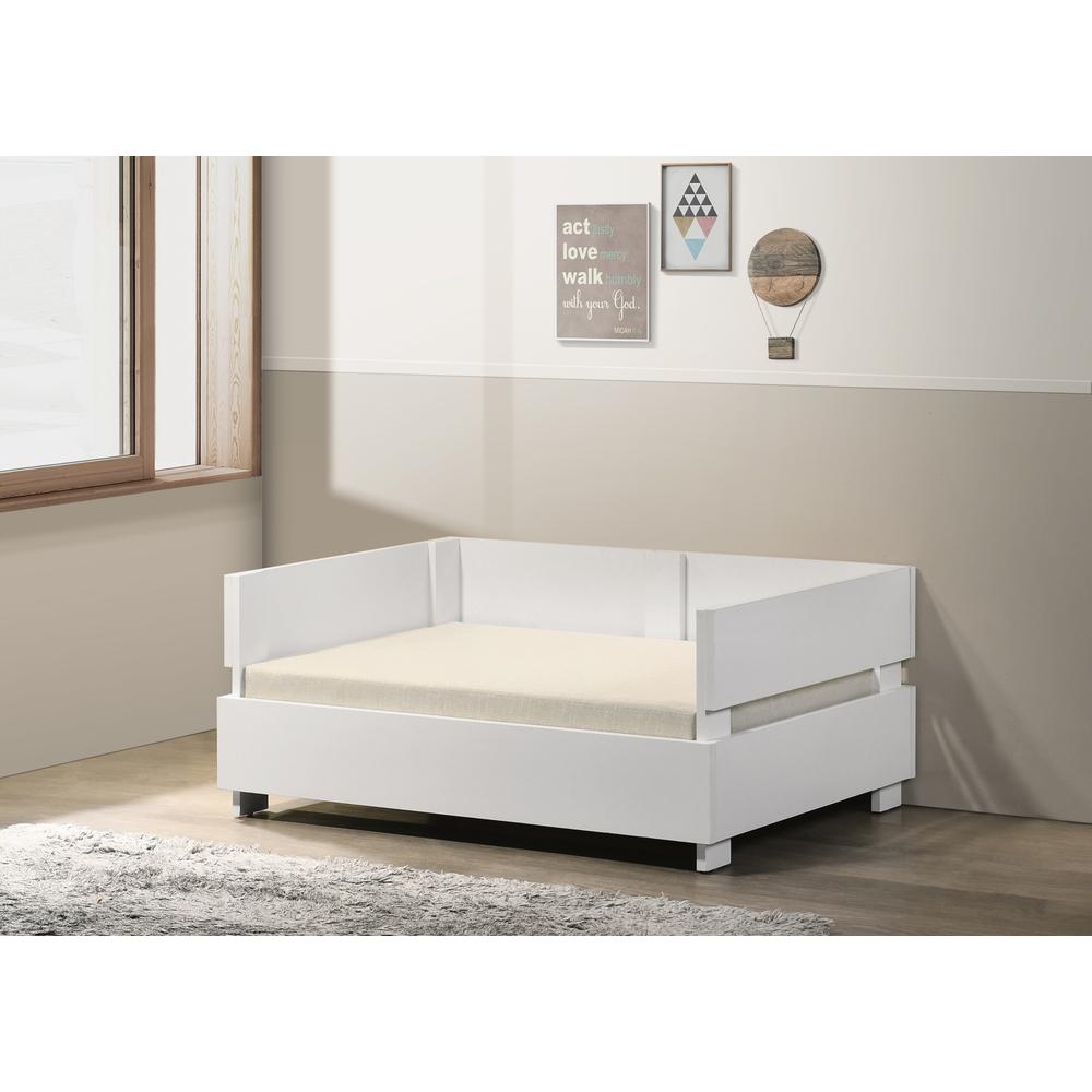 Pet Bed W/Cushion. Picture 2