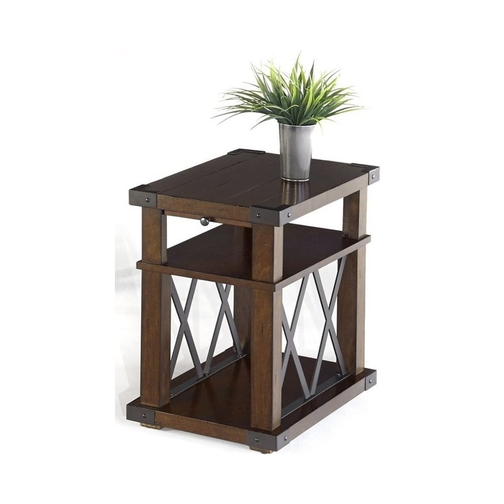 Chairside Table. Picture 1