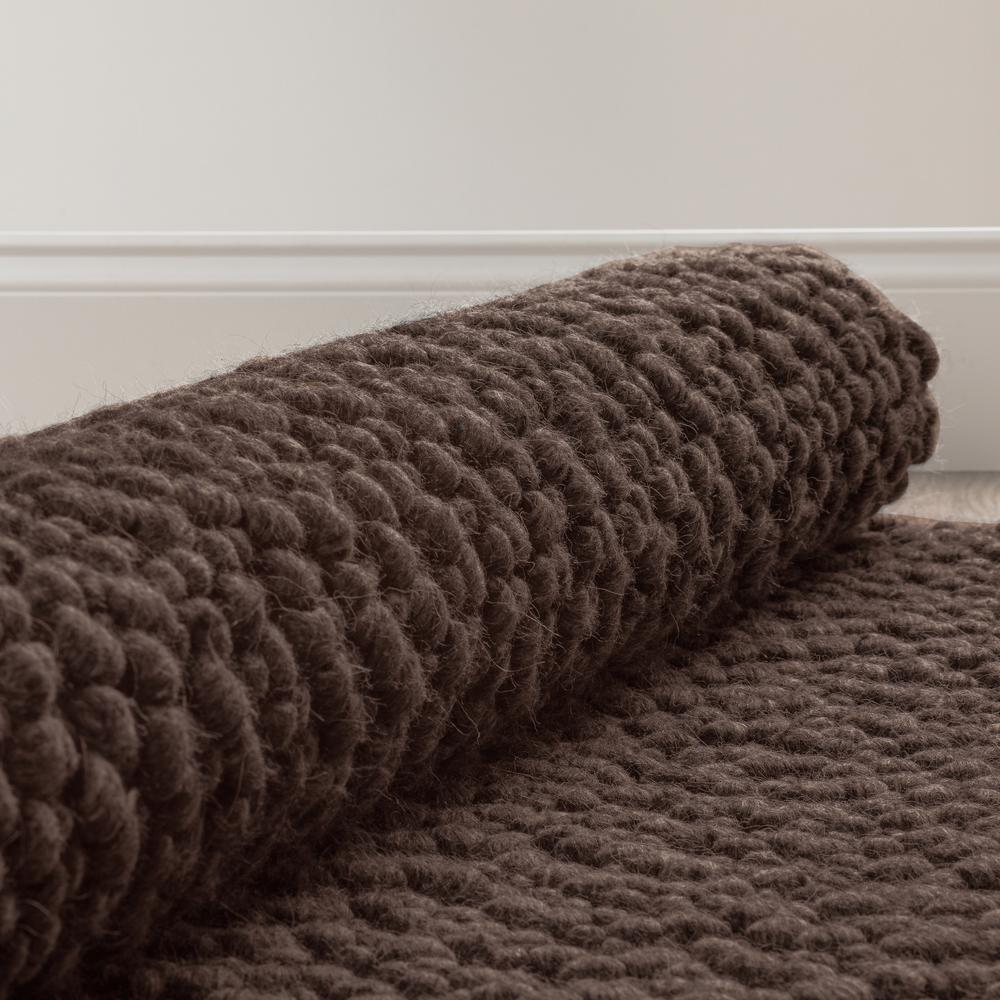 Gorbea GR1 Chocolate 3'6" x 5'6" Rug. Picture 6