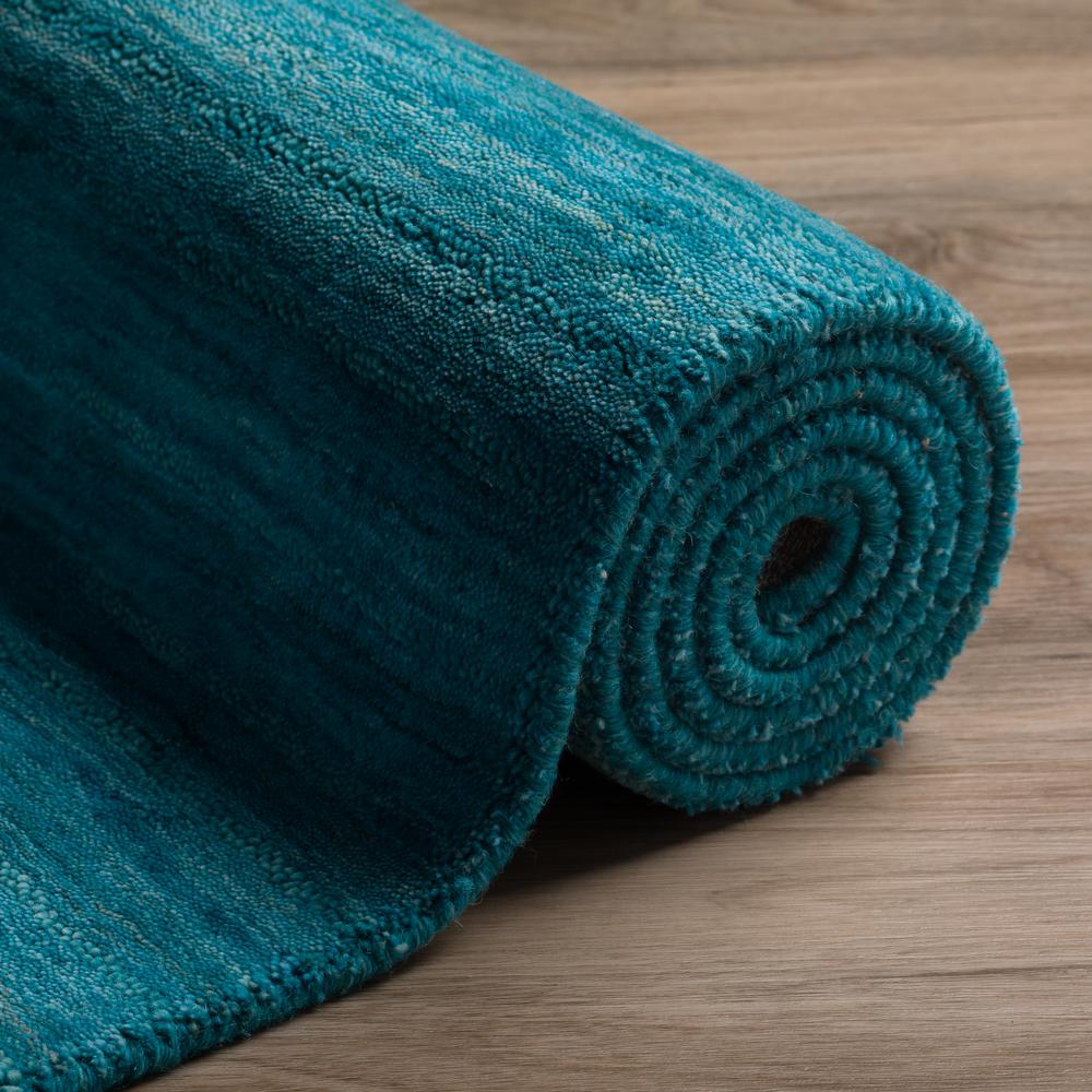 Rafia RF100 Cobalt 5' x 7'6" Rug. Picture 10
