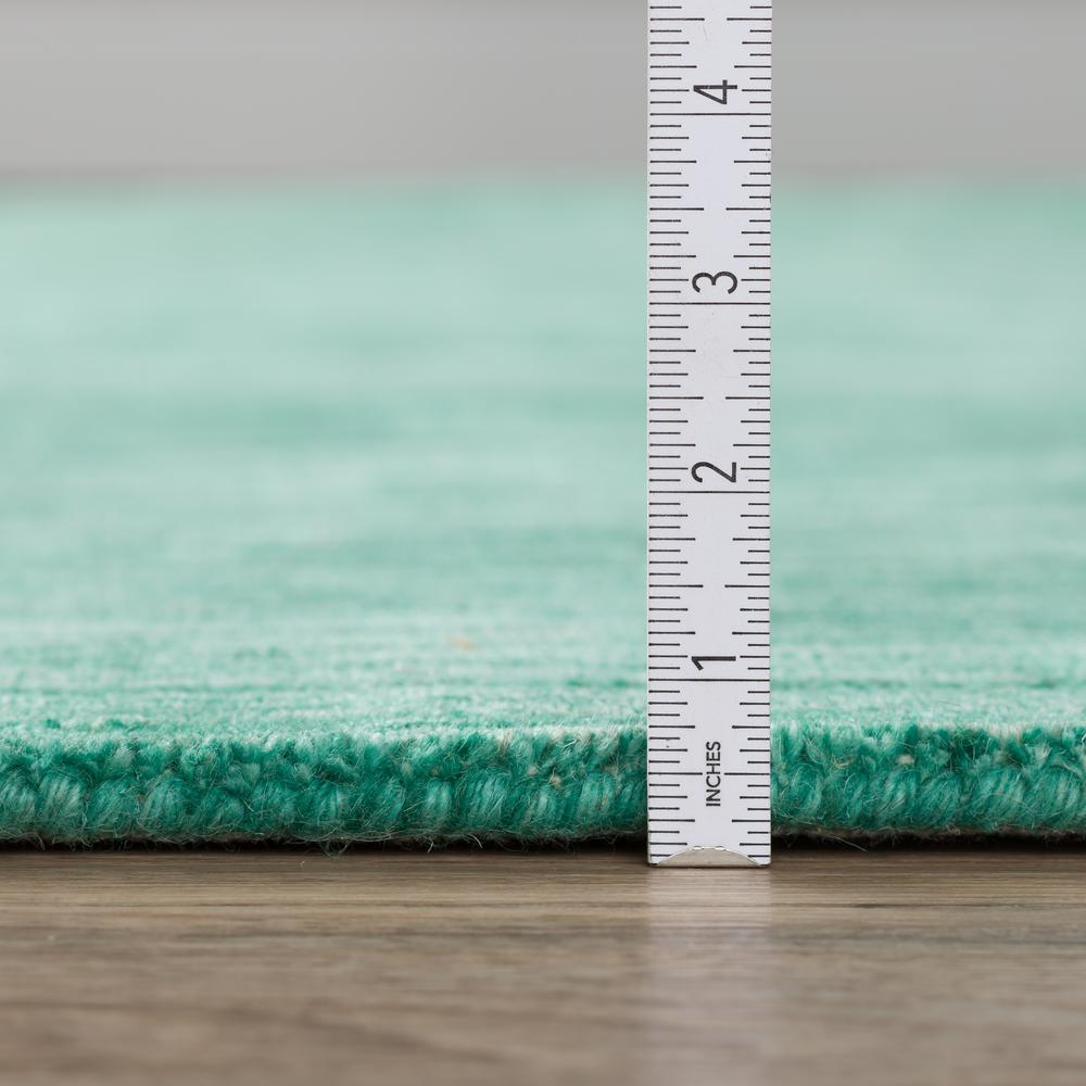 Rafia RF100 Emerald 5' x 7'6" Rug. Picture 5