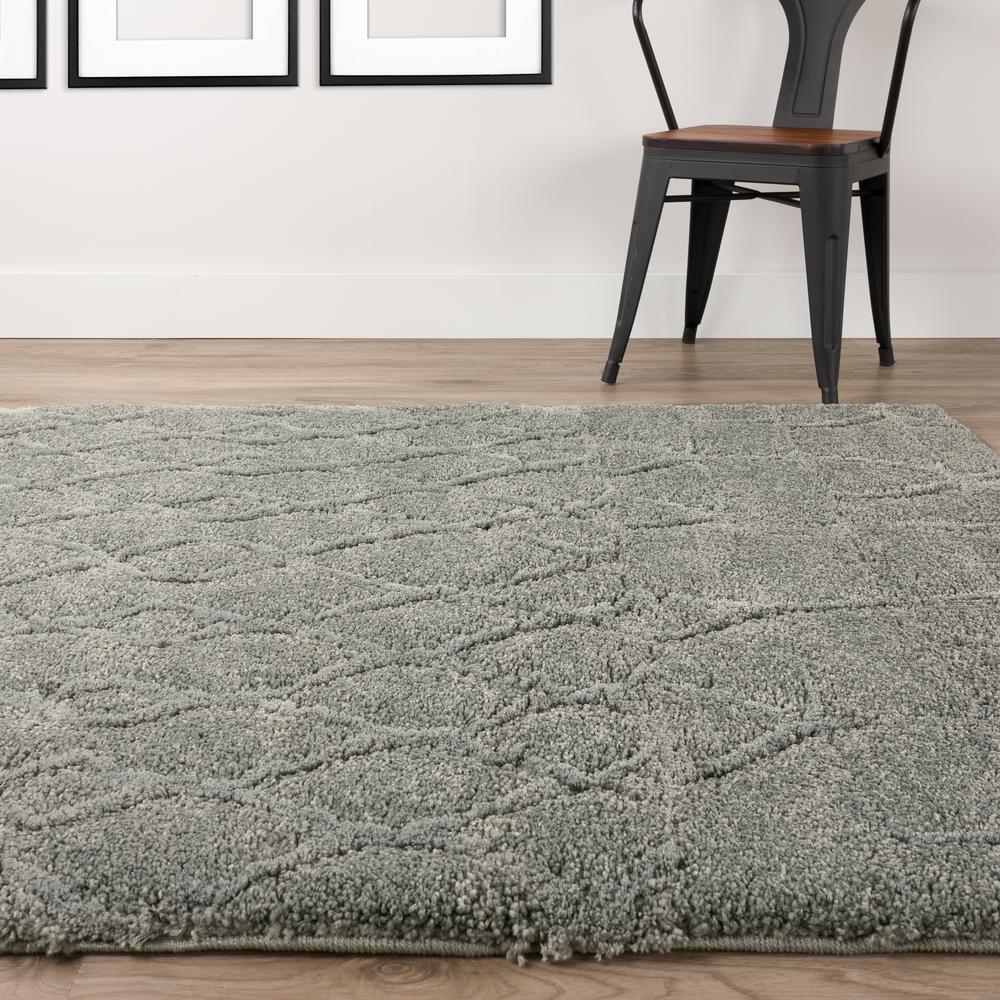 Marquee MQ1 Metal 2'3" x 7'5" Runner Rug. Picture 9