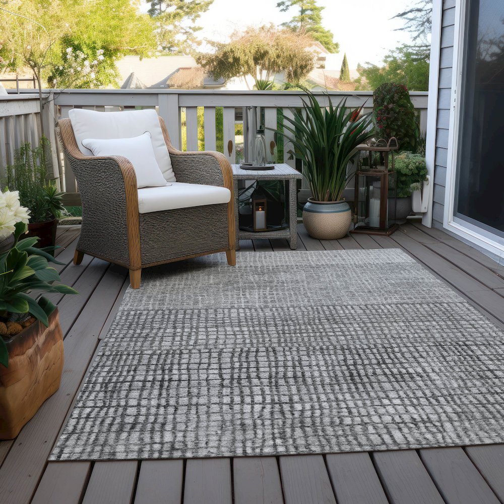 Machine Washable Indoor/Outdoor Chantille Gray 3' x 5' Rug. Picture 8