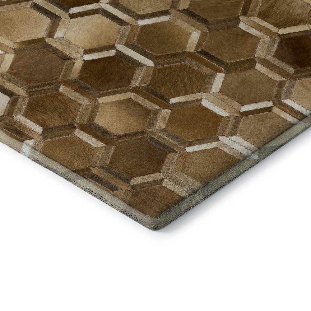 Luxury Washable Indoor/Outdoor Bozeman Brown 2'3" x 7'6" Runner Rug. Picture 2