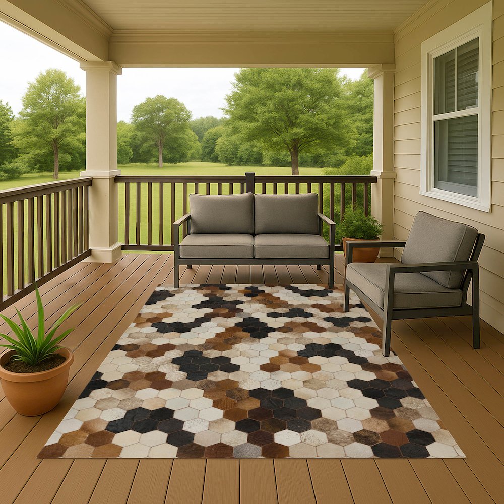 Luxury Washable Indoor/Outdoor Bozeman Dune 3' x 5' Rug. Picture 7