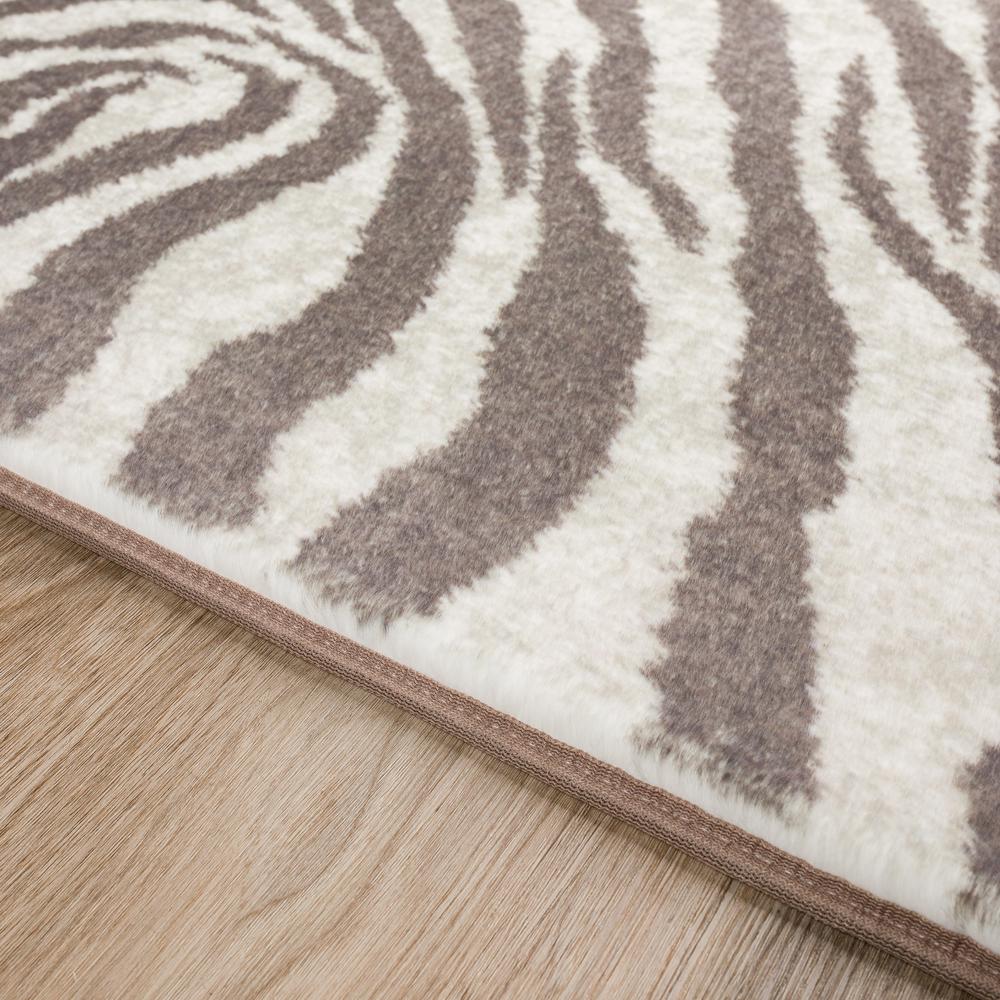Akina AK1 Mocha 2'3" x 7'6" Runner Rug. Picture 6