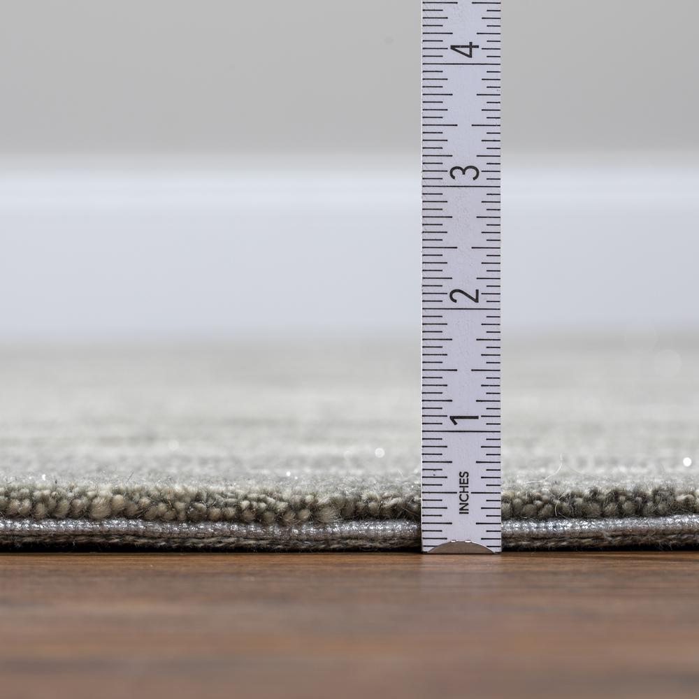 Vibes VB1 Grey 5' x 7'6" Rug. Picture 5