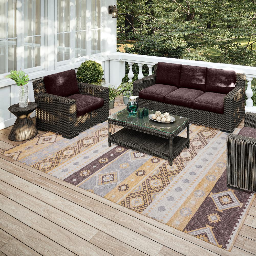 Yuma Gilded Transitional Southwest 9' x 12' Area Rug Gilded AYU42. Picture 1