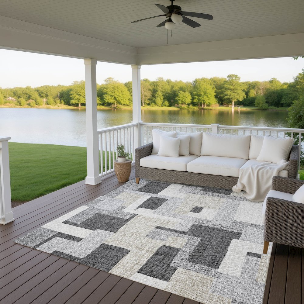 Luxury Washable Indoor/Outdoor Portico Gray 3' x 5' Rug. Picture 6