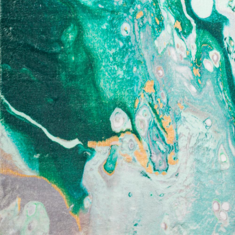 Kikiamo KK10 Emerald City 2'3" x 7'6" Runner Rug. Picture 3