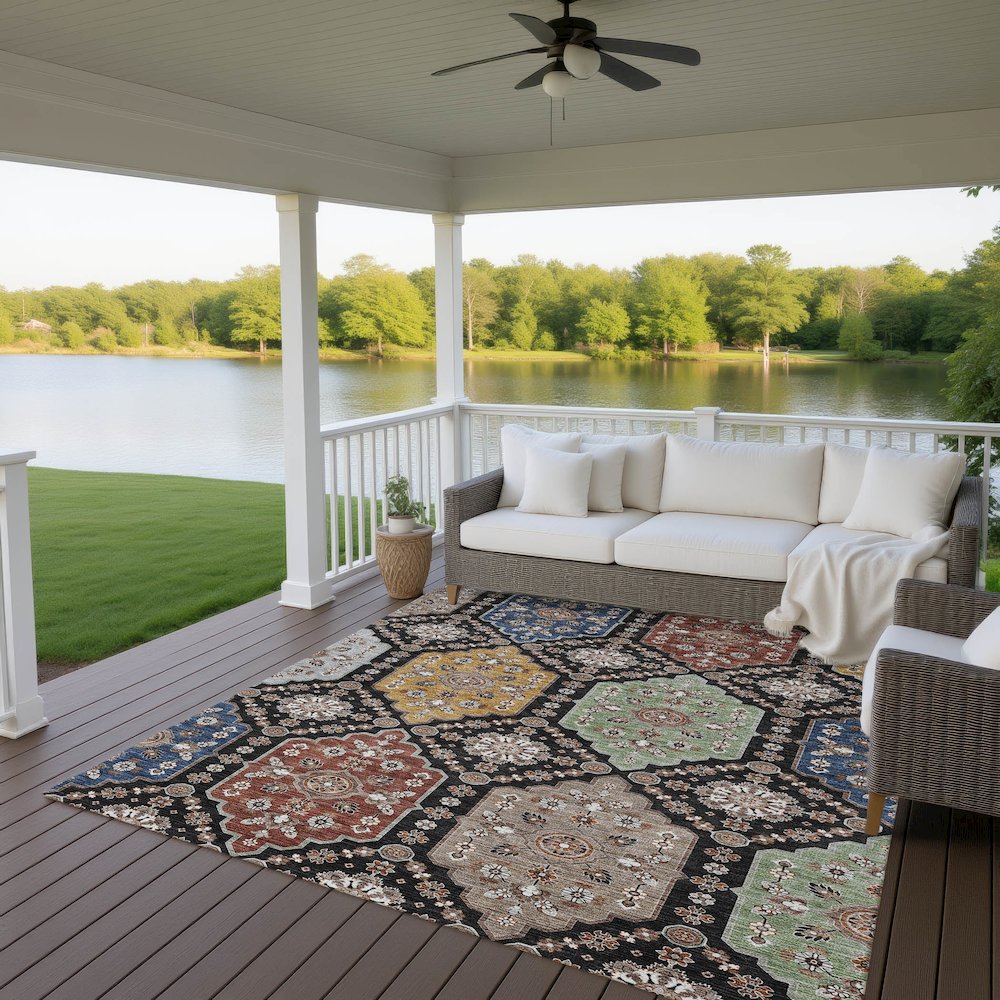 Indoor/Outdoor Silk Road Black 3' x 5' Rug. Picture 7