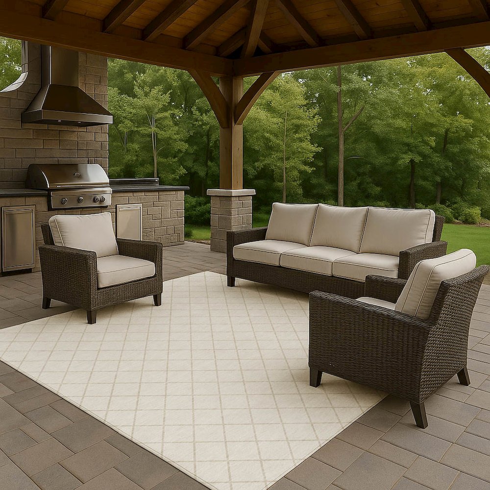 Luxury Washable Indoor/Outdoor The Reserve Ivory 3' x 5' Rug. Picture 7