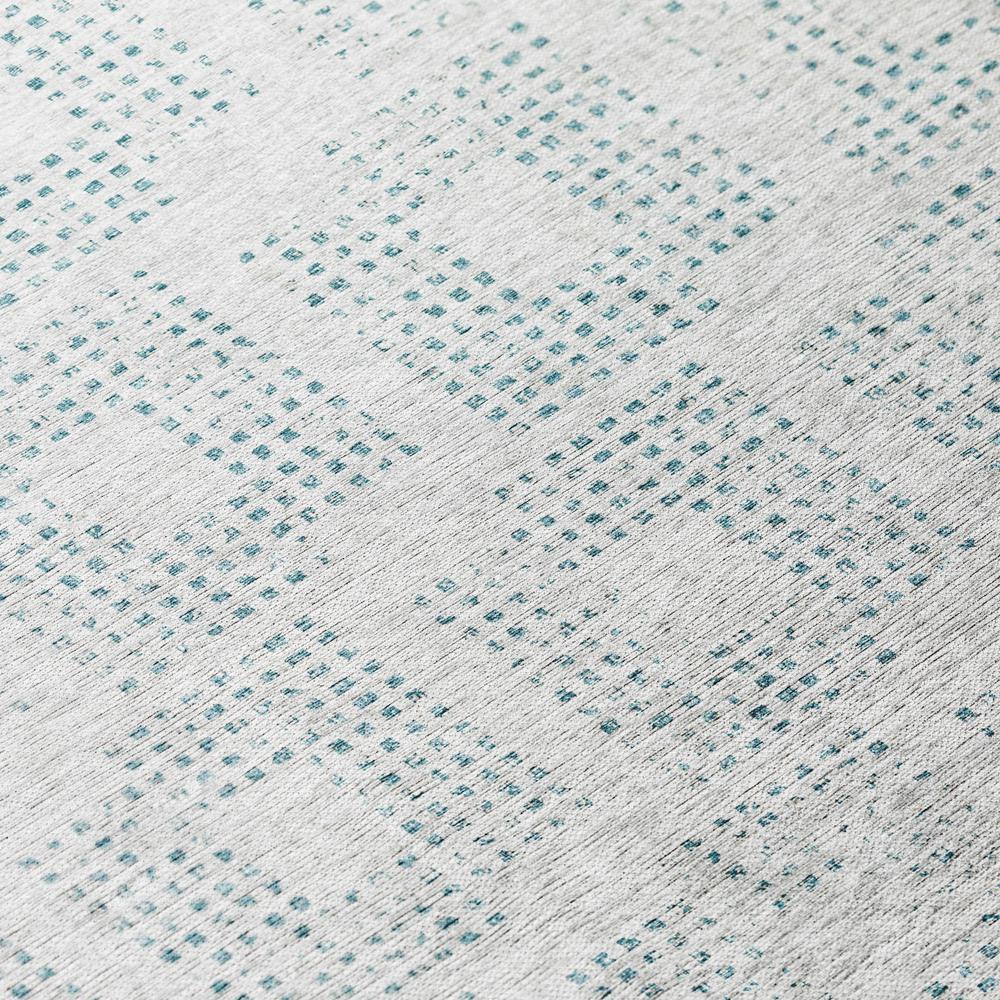 Eleanor Silver Contemporary Geometric 2'3" x 7'6" Runner Rug Silver AER31. Picture 5