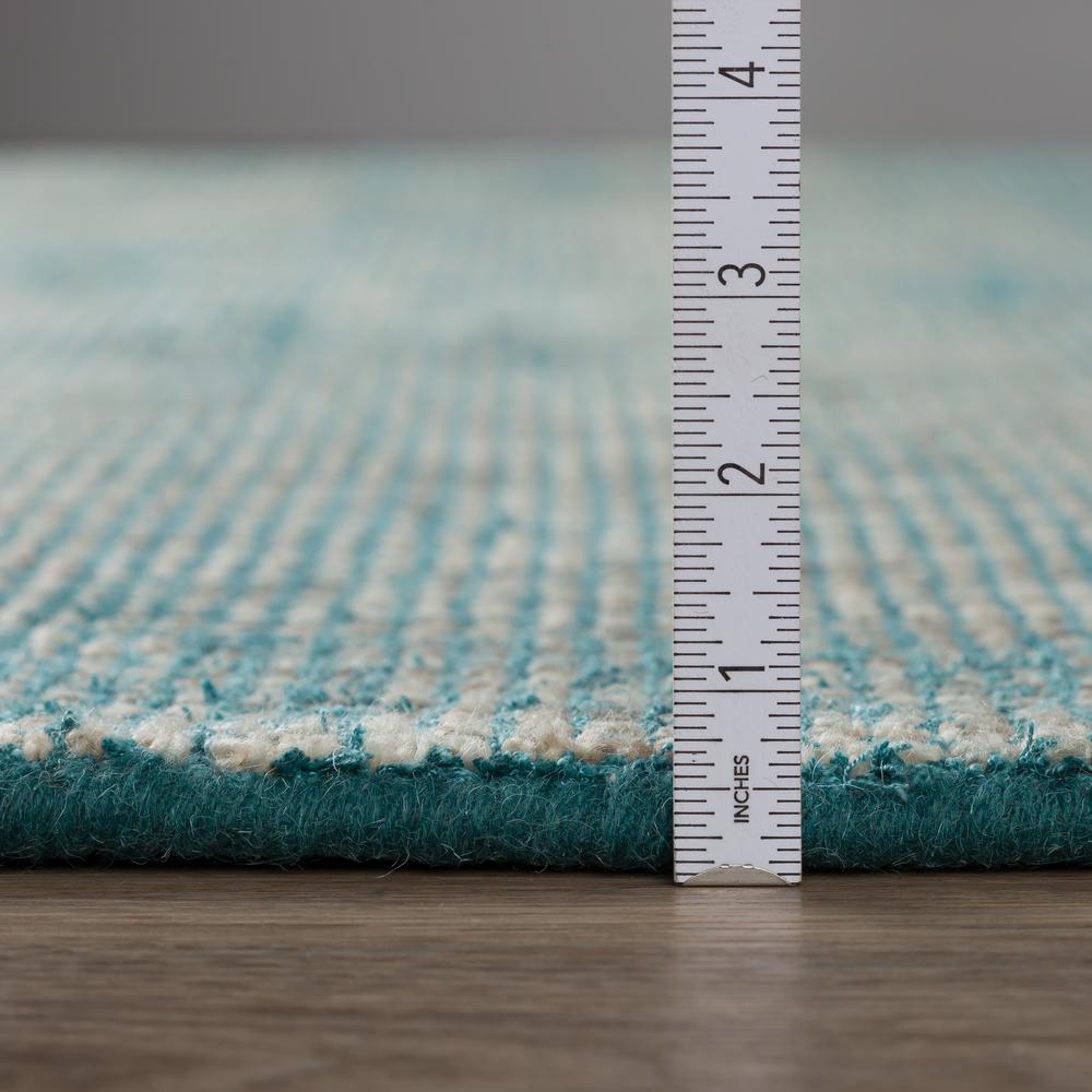 Toro TT100 Teal 8' x 10' Rug. Picture 5
