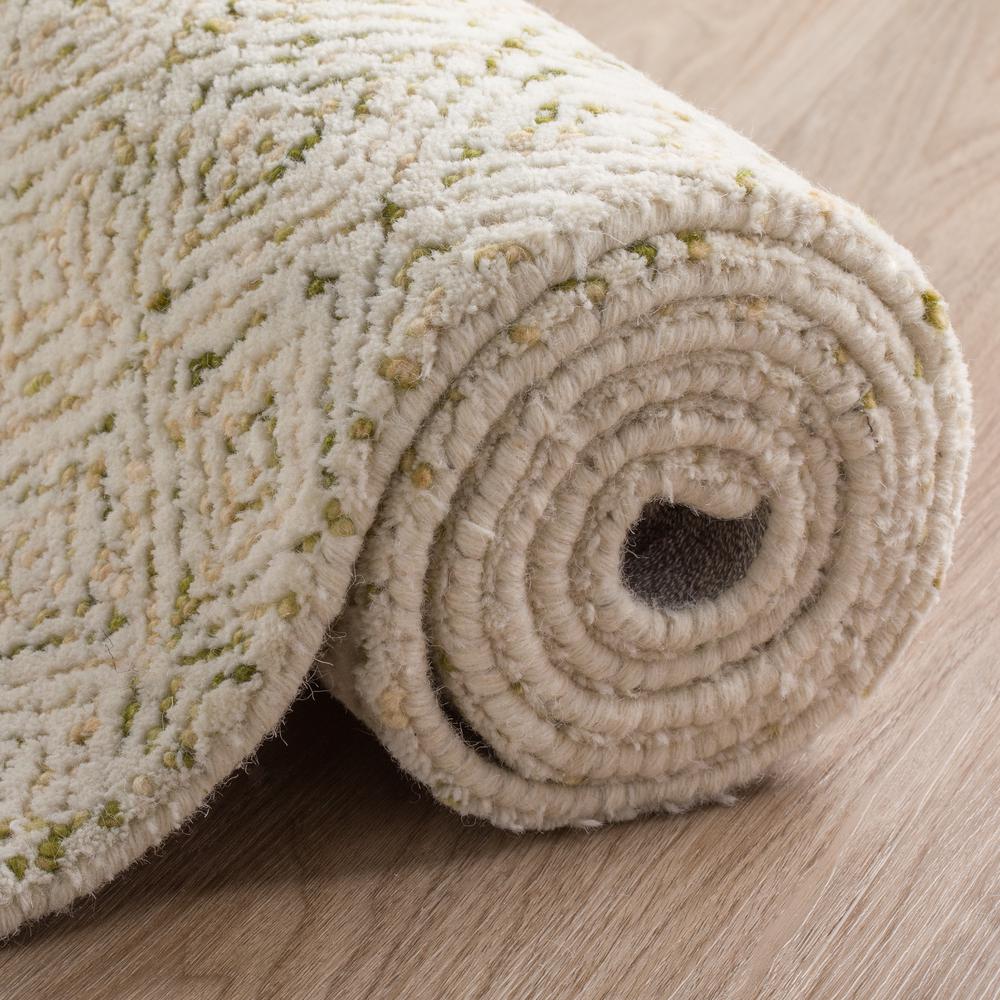 Zoe ZZ1 Lime 8' x 10' Rug. Picture 10